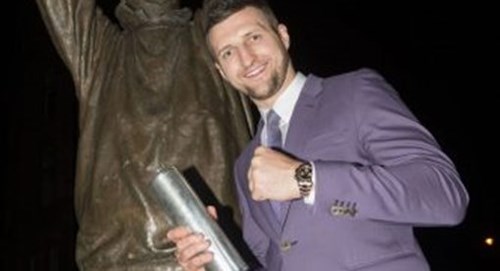 Carl Froch at the Brian Clough statue